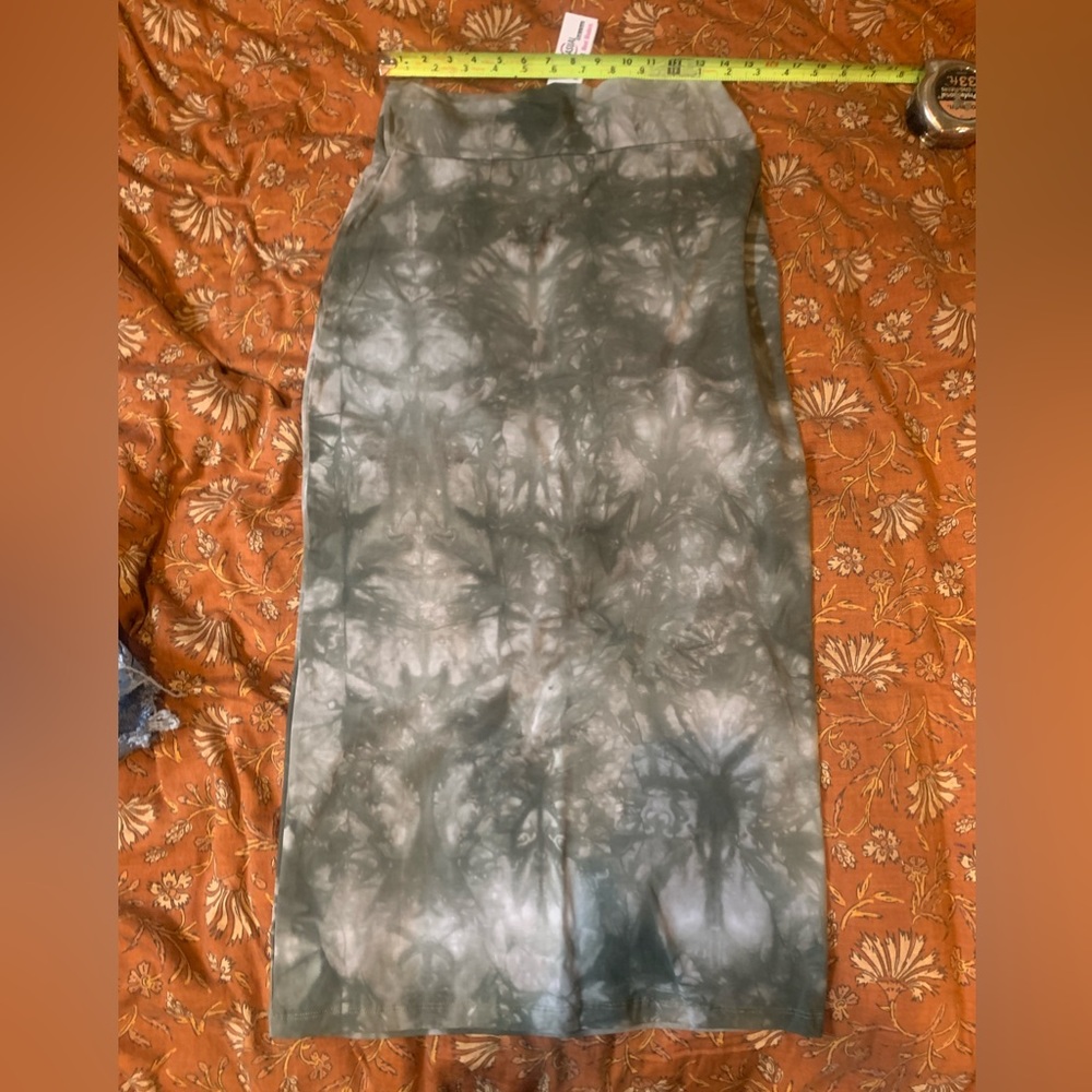 Full length bleached skirt